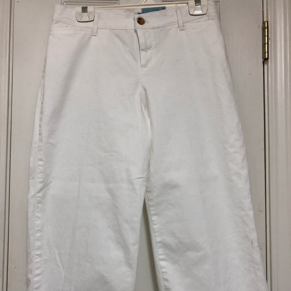 🏝 Super cute pants that are NWT. 🏖